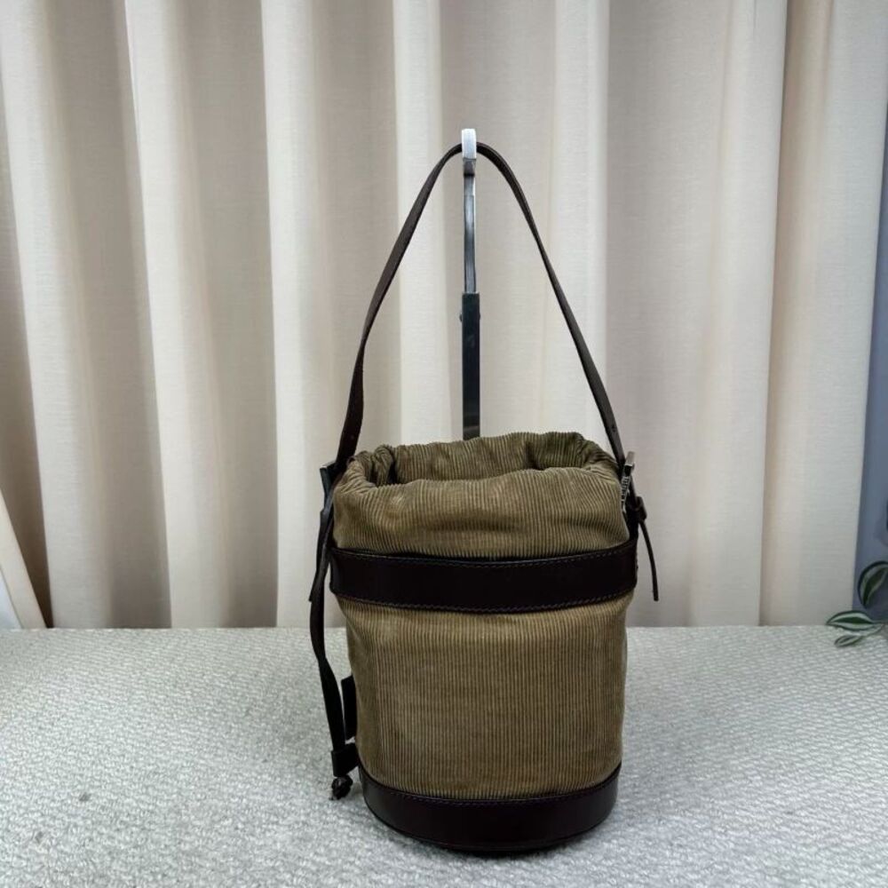 Fendi Women Pre-Loved Bag Very Good Condition